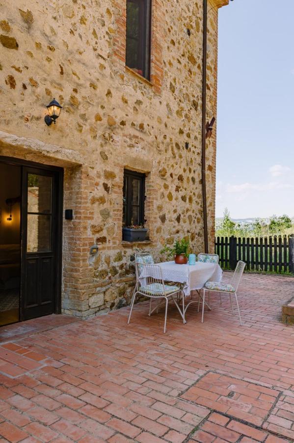 Apartamento Maison Violapo Al Castello Monte Antico Exterior foto